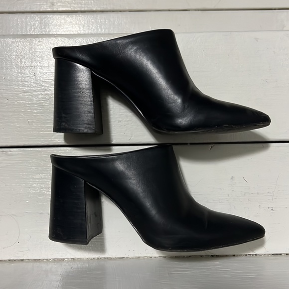 Oak & Fort mules - Picture 1 of 5